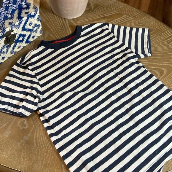 Big Boy Tommy Hilfiger Short sleeve navy blue & white Striped Tee Shirt - Picture 1 of 8